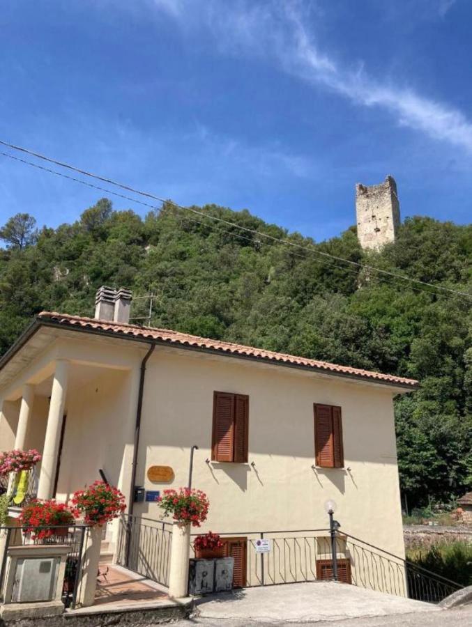 La Casa Dei Nonni Hotel Torre Orsina Екстериор снимка